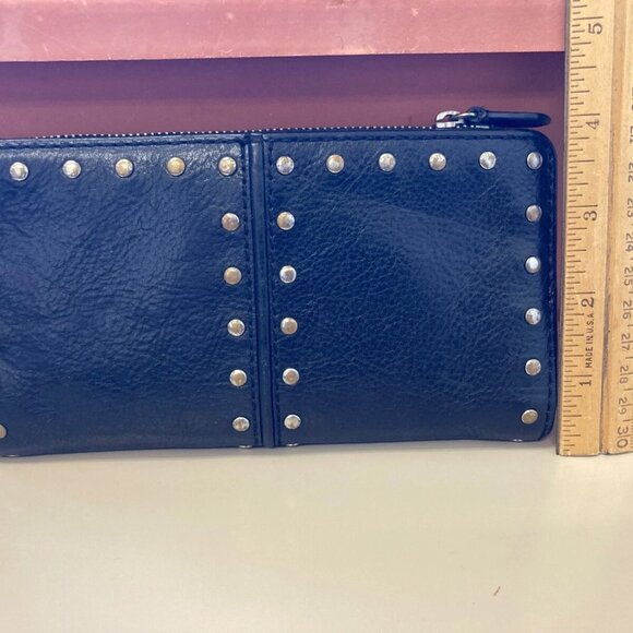 MICHAEL KORS ASTOR STUDDED WALLET - Picture 2 of 7